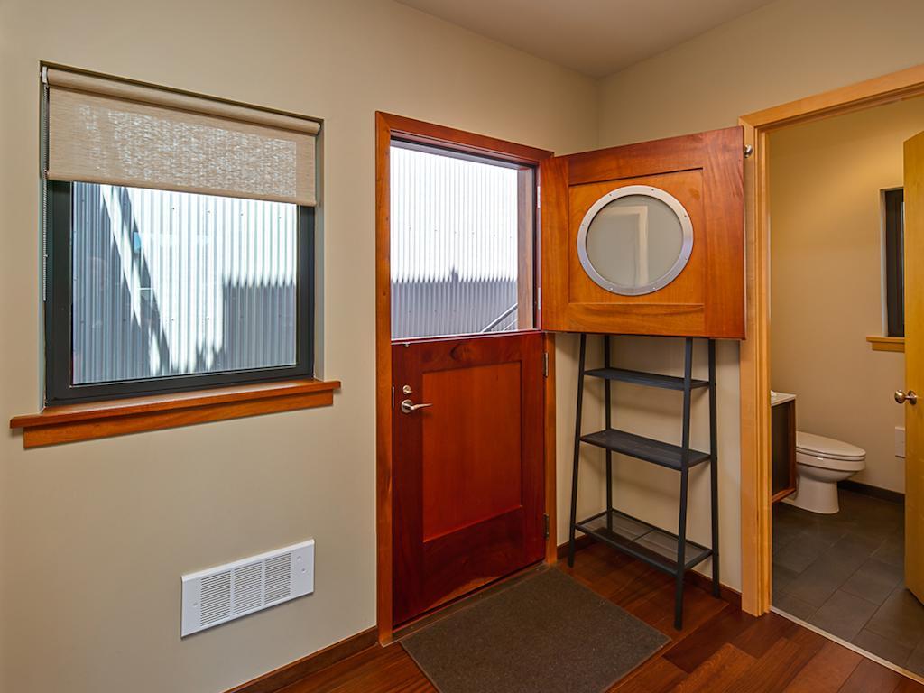 Island At 123 West Friday Harbor