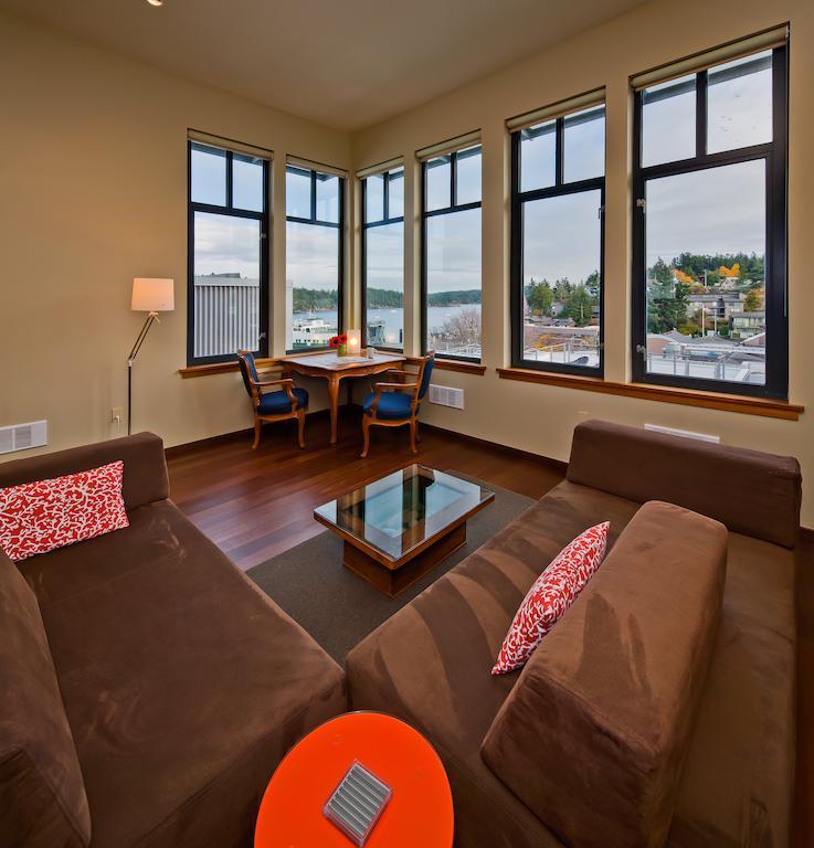 Hotel Island At 123 West 3*