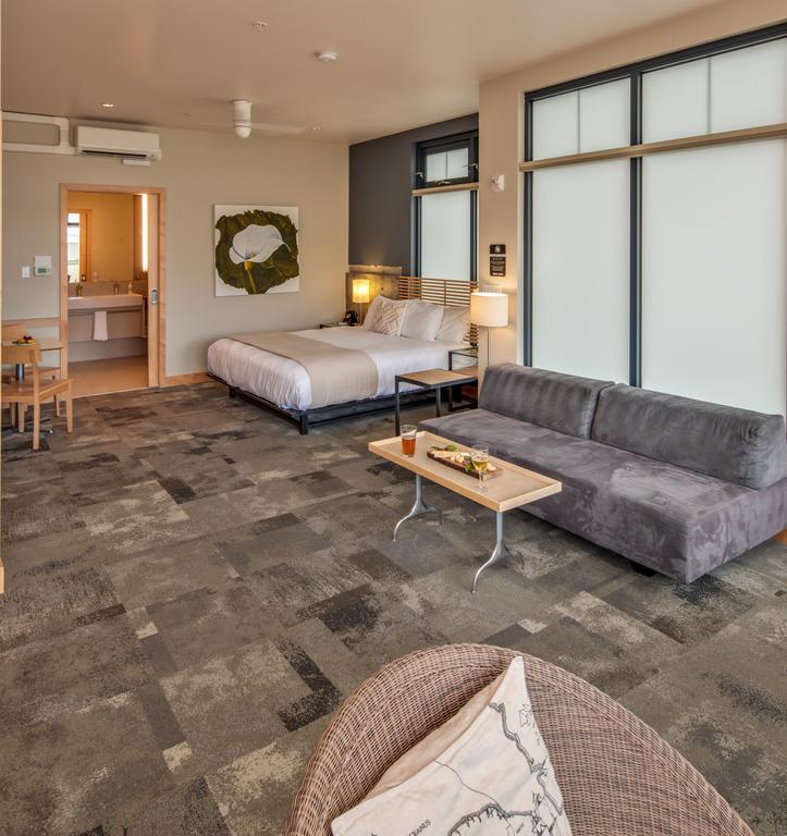 Hotel Island At 123 West