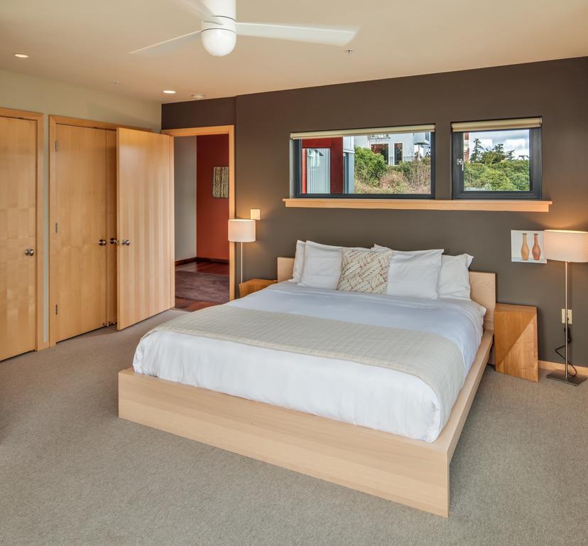 Island At 123 West 3* Friday Harbor